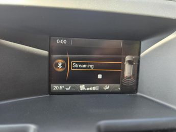 Volvo XC60 2.0 D4 SE SUV 5dr Diesel Geartronic Euro 6 (s/s) (181 ps)