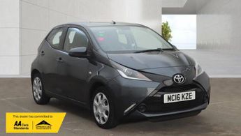 Toyota AYGO 1.0 VVT-i x-play Hatchback 5dr Petrol Manual Euro 6 (68 ps)