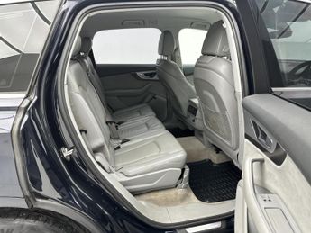 Audi Q7 3.0 TDI V6 SE SUV 5dr Diesel Tiptronic quattro Euro 6 (s/s) (272