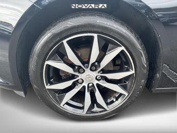 Vauxhall Insignia 1.5i Turbo Design Nav Grand Sport 5dr Petrol Manual Euro 6 (s/s)