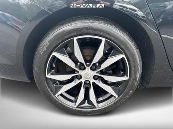 Vauxhall Insignia 1.5i Turbo Design Nav Grand Sport 5dr Petrol Manual Euro 6 (s/s)