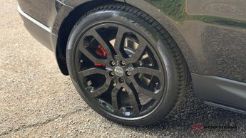 Land Rover Range Rover Sport 3.0 SD V6 Autobiography Dynamic SUV 5dr Diesel Auto 4WD Euro 5 (