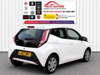 Toyota AYGO 1.0 VVT-i x-play Hatchback 5dr Petrol x-shift Euro 6 (68 ps)