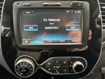 Renault Captur 0.9 TCe ENERGY Iconic SUV 5dr Petrol Manual Euro 6 (s/s) (90 ps)