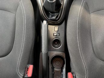 Renault Captur 0.9 TCe ENERGY Iconic SUV 5dr Petrol Manual Euro 6 (s/s) (90 ps)
