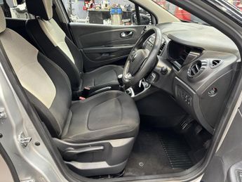 Renault Captur 0.9 TCe ENERGY Iconic SUV 5dr Petrol Manual Euro 6 (s/s) (90 ps)