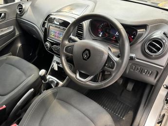 Renault Captur 0.9 TCe ENERGY Iconic SUV 5dr Petrol Manual Euro 6 (s/s) (90 ps)