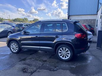 Volkswagen Tiguan 2.0 TDI BlueMotion Tech SE SUV 5dr Diesel Manual 2WD Euro 5 (s/s