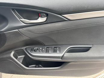 Honda Civic 1.0 VTEC Turbo SE Hatchback 5dr Petrol Manual Euro 6 (s/s) (126 