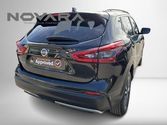 Nissan Qashqai 1.3 DIG-T N-Connecta SUV 5dr Petrol Manual Euro 6 (s/s) (160 ps)