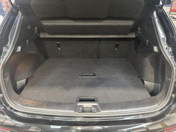 Nissan Qashqai 1.3 DIG-T N-Connecta SUV 5dr Petrol Manual Euro 6 (s/s) (160 ps)