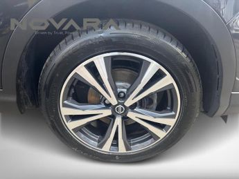Nissan Qashqai 1.3 DIG-T N-Connecta SUV 5dr Petrol Manual Euro 6 (s/s) (160 ps)