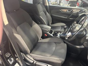 Nissan Qashqai 1.3 DIG-T N-Connecta SUV 5dr Petrol Manual Euro 6 (s/s) (160 ps)