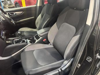 Nissan Qashqai 1.3 DIG-T N-Connecta SUV 5dr Petrol Manual Euro 6 (s/s) (160 ps)
