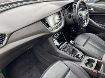 Vauxhall Grandland X 1.2 Turbo Elite Nav SUV 5dr Petrol Manual 6Spd Euro 6 (s/s) (130