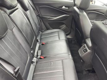Vauxhall Grandland X 1.2 Turbo Elite Nav SUV 5dr Petrol Manual 6Spd Euro 6 (s/s) (130