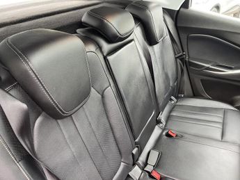 Vauxhall Grandland X 1.2 Turbo Elite Nav SUV 5dr Petrol Manual 6Spd Euro 6 (s/s) (130