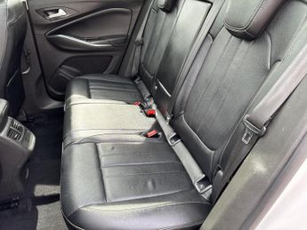 Vauxhall Grandland X 1.2 Turbo Elite Nav SUV 5dr Petrol Manual 6Spd Euro 6 (s/s) (130
