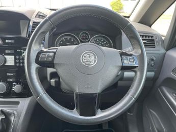 Vauxhall Zafira 1.6 16V Design MPV 5dr Petrol Manual Euro 4 (115 ps)