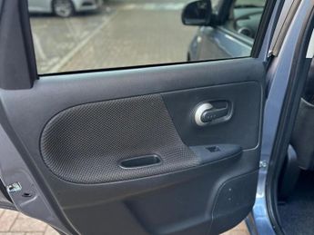 Nissan Note 1.6 16V Tekna Hatchback 5dr Petrol Auto Euro 4 (110 ps)