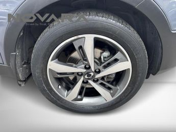 SsangYong Korando 2.2D Ultimate SUV 5dr Diesel Auto 4WD Euro 6 (178 ps)