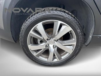 Peugeot 2008 1.2 PureTech GPF Allure SUV 5dr Petrol Manual Euro 6 (s/s) (130 