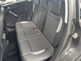 Peugeot 2008 1.2 PureTech GPF Allure SUV 5dr Petrol Manual Euro 6 (s/s) (130 