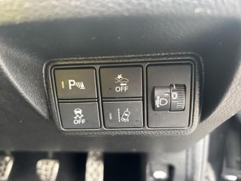 Honda Civic 1.0 VTEC Turbo SR Hatchback 5dr Petrol Manual Euro 6 (s/s) (126 