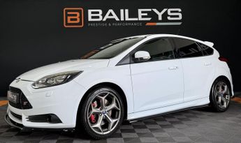 Ford Focus 2.0T EcoBoost ST-3 Hatchback 5dr Petrol Manual Euro 5 (s/s) (250