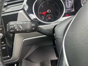 Volkswagen Touran 2.0 TDI SE MPV 5dr Diesel DSG Euro 6 (s/s) (150 ps)