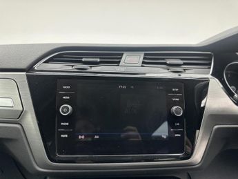 Volkswagen Touran 2.0 TDI SE MPV 5dr Diesel DSG Euro 6 (s/s) (150 ps)