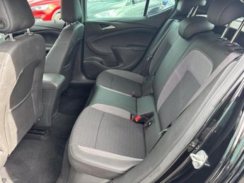 Vauxhall Astra 1.2 Turbo Griffin Edition Hatchback 5dr Petrol Manual Euro 6 (s/