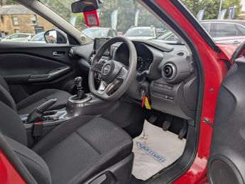 Nissan Juke 1.0 DIG-T Acenta SUV 5dr Petrol Manual Euro 6 (s/s) (114 ps)