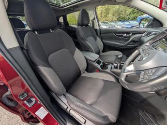 Nissan Qashqai 1.3 DIG-T N-Connecta SUV 5dr Petrol Manual Euro 6 (s/s) (140 ps)