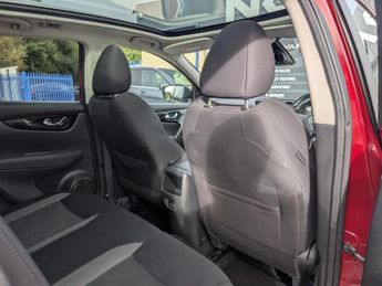 Nissan Qashqai 1.3 DIG-T N-Connecta SUV 5dr Petrol Manual Euro 6 (s/s) (140 ps)