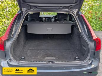 Volvo V90 2.0 D4 Momentum Estate 5dr Diesel Auto Euro 6 (s/s) (190 ps)