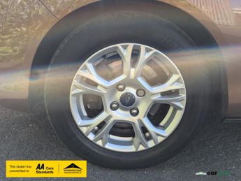 Ford B-Max 1.6 Zetec MPV 5dr Petrol Powershift Euro 5 (105 ps)