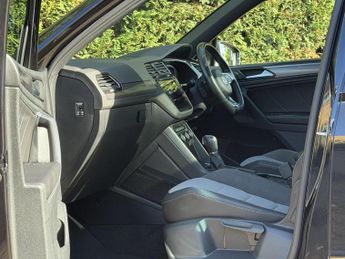 Volkswagen Tiguan 1.5 TSI EVO R-Line SUV 5dr Petrol DSG Euro 6 (s/s) (150 ps)