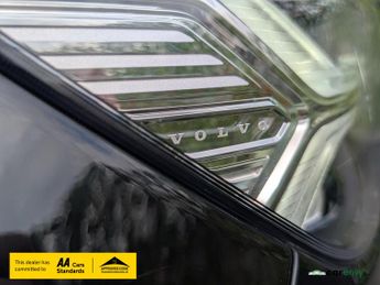 Volvo XC40 2.0 D3 Inscription Pro SUV 5dr Diesel Auto Euro 6 (s/s) (150 ps)