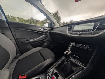 Vauxhall Grandland X 1.2 Turbo GPF Sport Nav SUV 5dr Petrol Manual Euro 6 (s/s) (130 