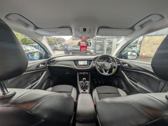 Vauxhall Grandland X 1.2 Turbo GPF Sport Nav SUV 5dr Petrol Manual Euro 6 (s/s) (130 