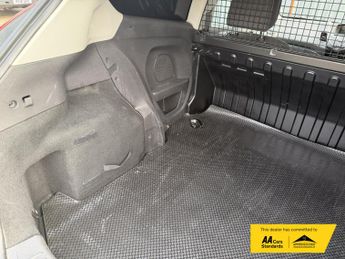Ford Fiesta Van 1.5 TDCi Sport Panel Van 3dr Diesel Manual (94 g/km, 93.7 bhp)