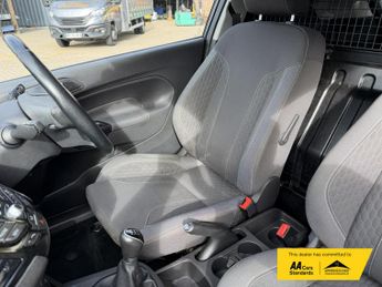Ford Fiesta Van 1.5 TDCi Sport Panel Van 3dr Diesel Manual (94 g/km, 93.7 bhp)