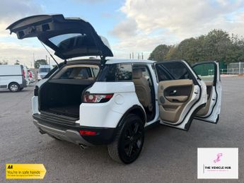 Land Rover Range Rover Evoque 2.2 SD4 Pure SUV 5dr Diesel Auto 4WD Euro 5 (190 ps)
