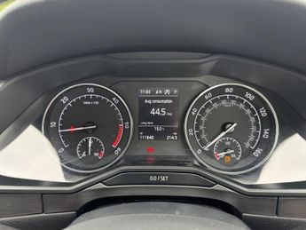 Skoda Superb 2.0 TDI SE L Executive Hatchback 5dr Diesel DSG Euro 6 (s/s) (19