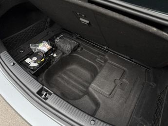 Mercedes-Benz C Class 2.0 C220d Sport Saloon 4dr Diesel G-Tronic+ Euro 6 (s/s) (194 ps