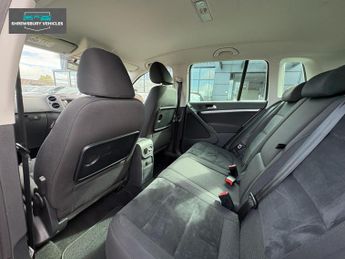 Volkswagen Tiguan 2.0 TDI BlueMotion Tech Match SUV 5dr Diesel DSG 4WD Euro 5 (s/s