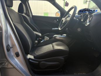Nissan Juke 1.6 Acenta Premium SUV 5dr Petrol CVT Euro 5 (117 ps)