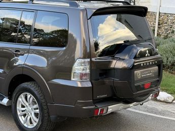 Mitsubishi Shogun 3.2 DI-DC SG3 SUV 5dr Diesel Auto 4WD Euro 6 LWB (187 ps)