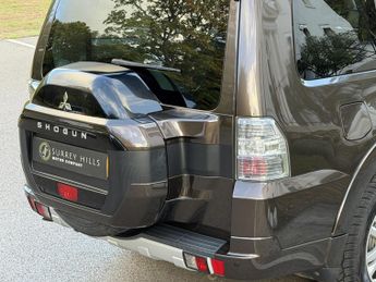 Mitsubishi Shogun 3.2 DI-DC SG3 SUV 5dr Diesel Auto 4WD Euro 6 LWB (187 ps)